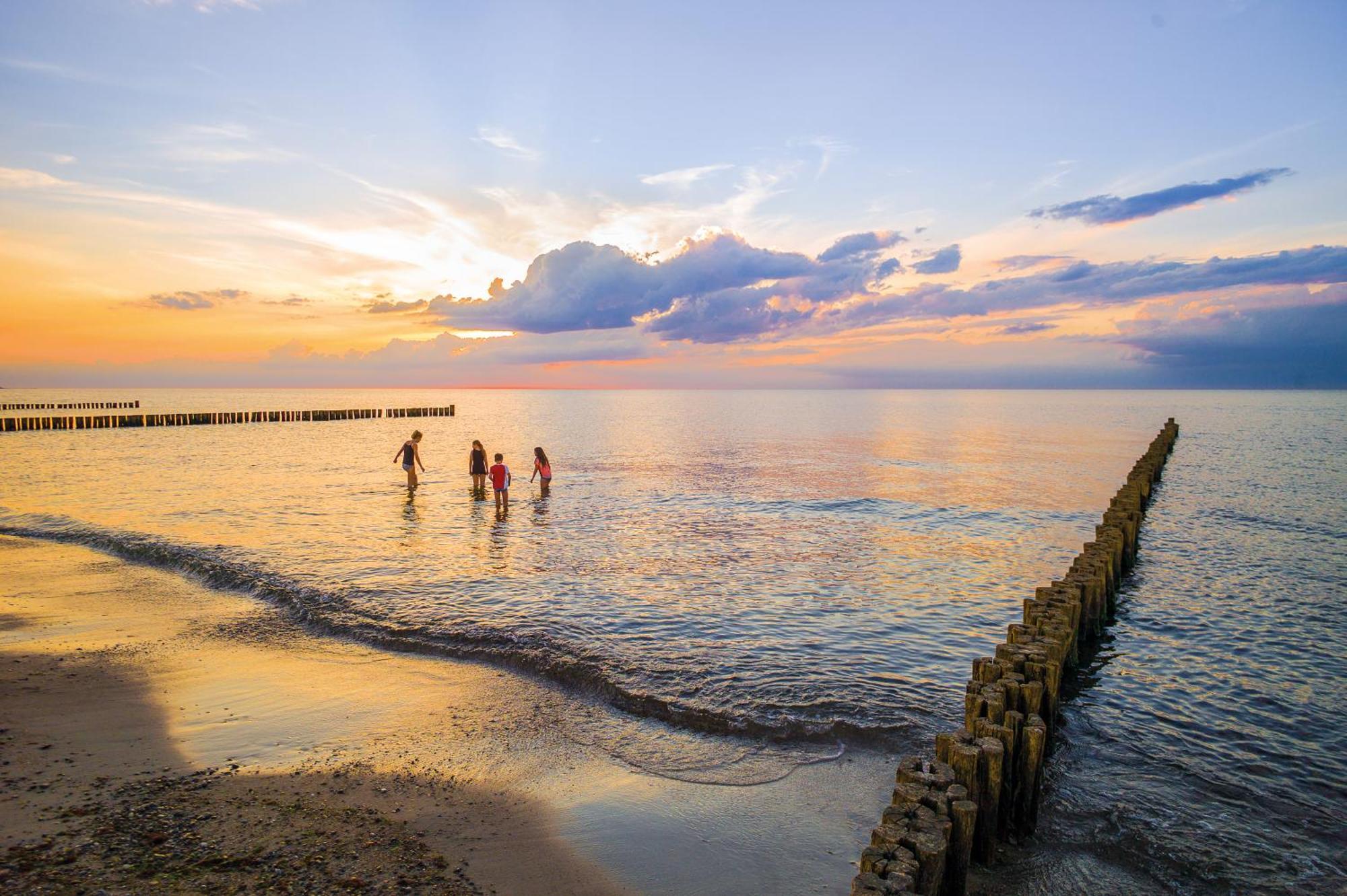Grand Hotel Heiligendamm - The Leading Hotels Of The World Exterior photo Sunset at the Baltic Sea in Pärnu, Estonia